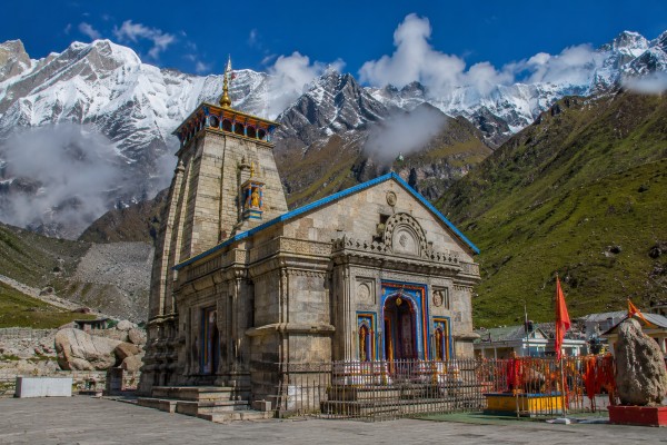 Uttarakhand VLTD installation coverage card highlighting Kedarnath Temple.